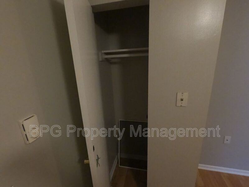 205 N Main St #8 - Photo 6 of 47