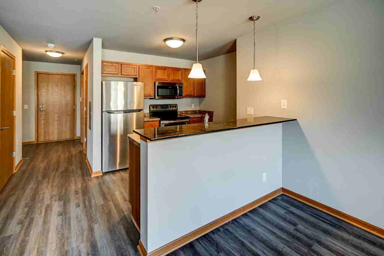 Fairhaven Court Apartments - Photo 3 of 8