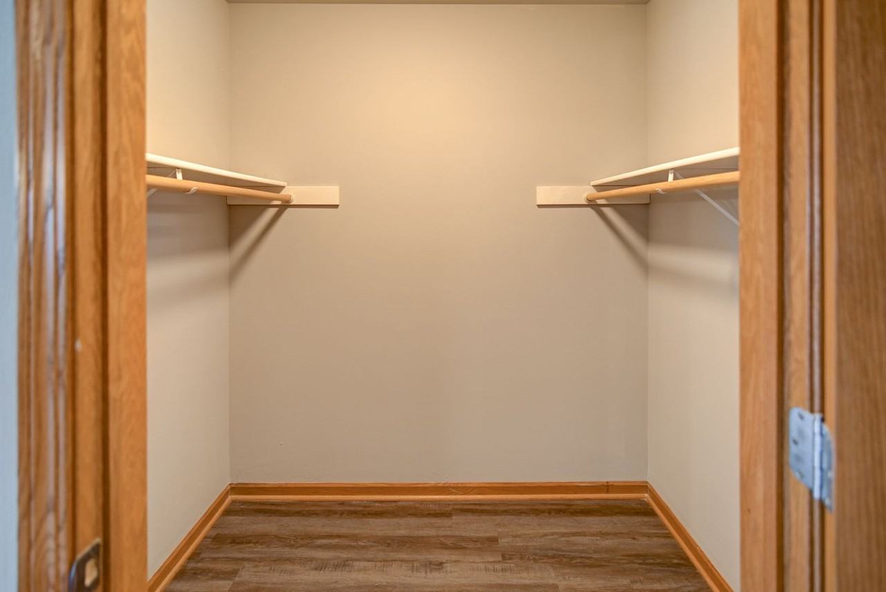 Fairhaven Court Apartments - Photo 7 of 8