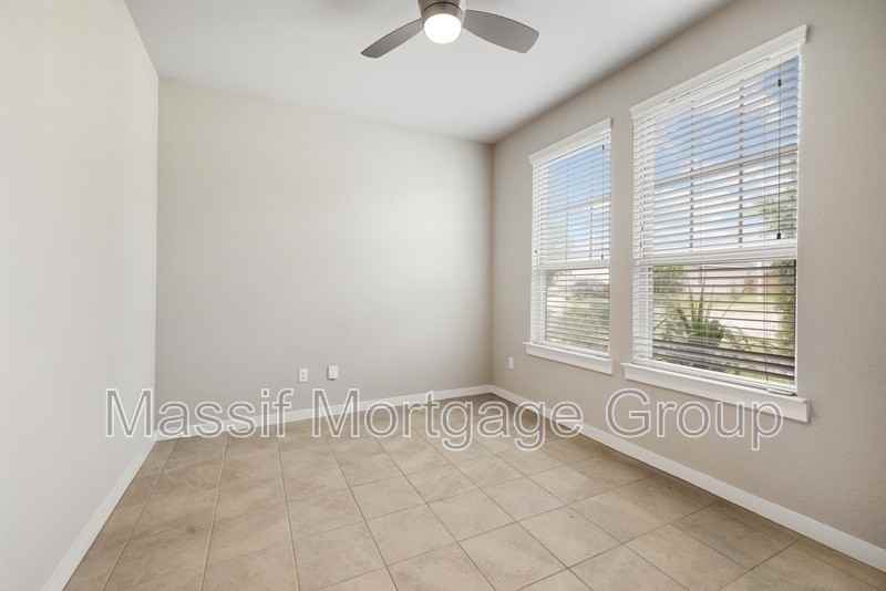 300 Ancellotta Way - Photo 6 of 29