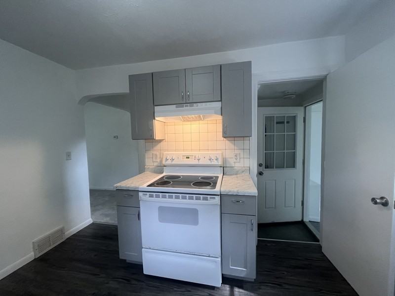 3403 Lowden St - Photo 2 of 8