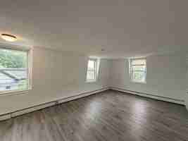 featured image of 4 Park St #3