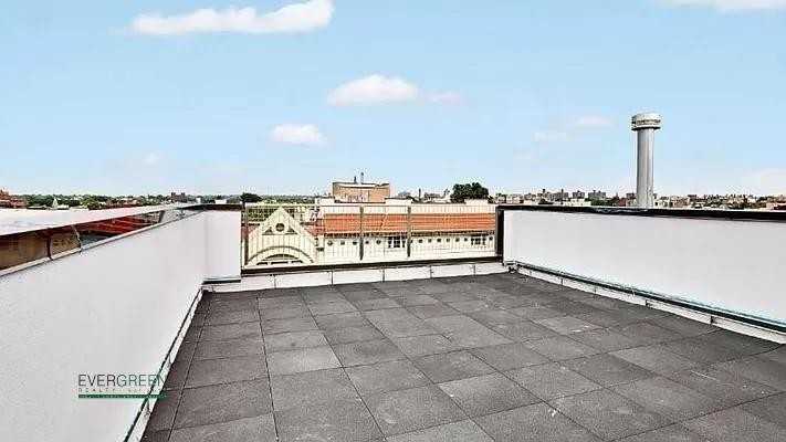 1234 Bedford Avenue #3 - Photo 6 of 7