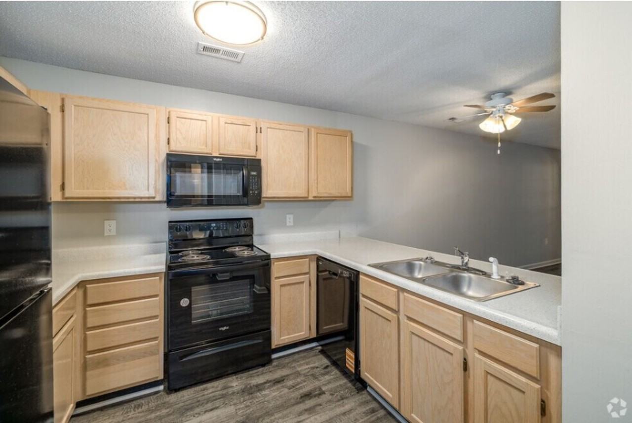 Carolina Oaks Acquisition, LLC. - Photo 6 of 23