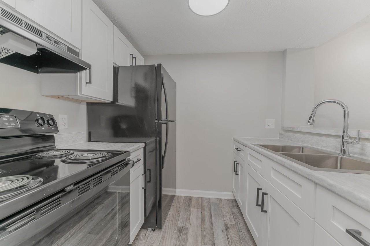 Caswell at Central Avenue - Photo 5 of 15