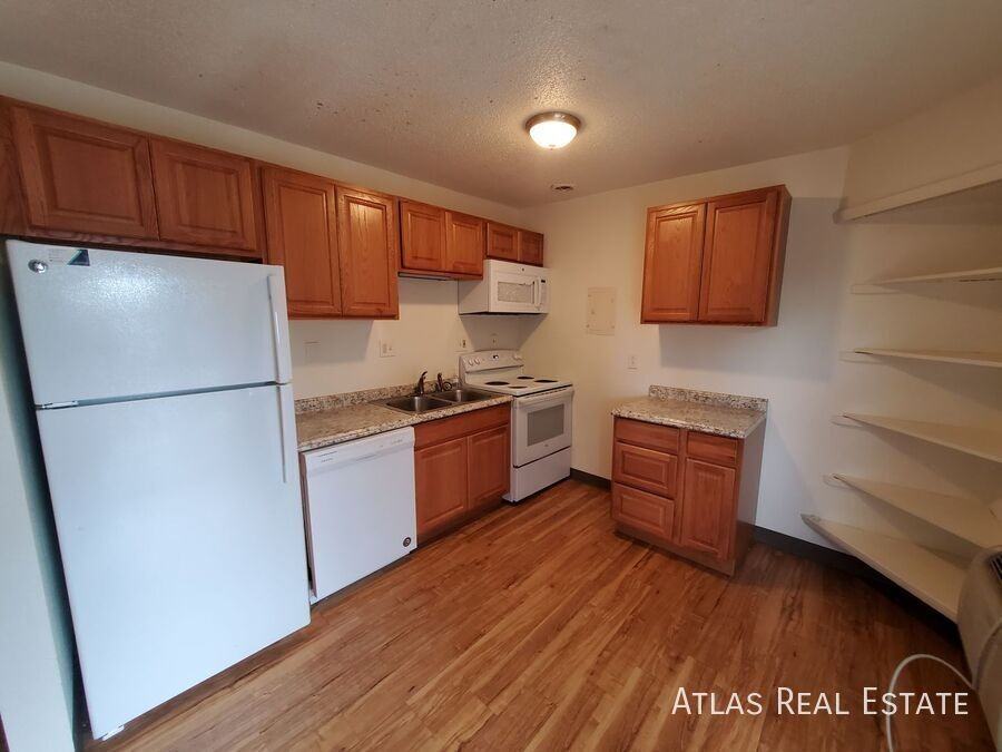 112 Rutgers Avenue - Photo 2 of 12