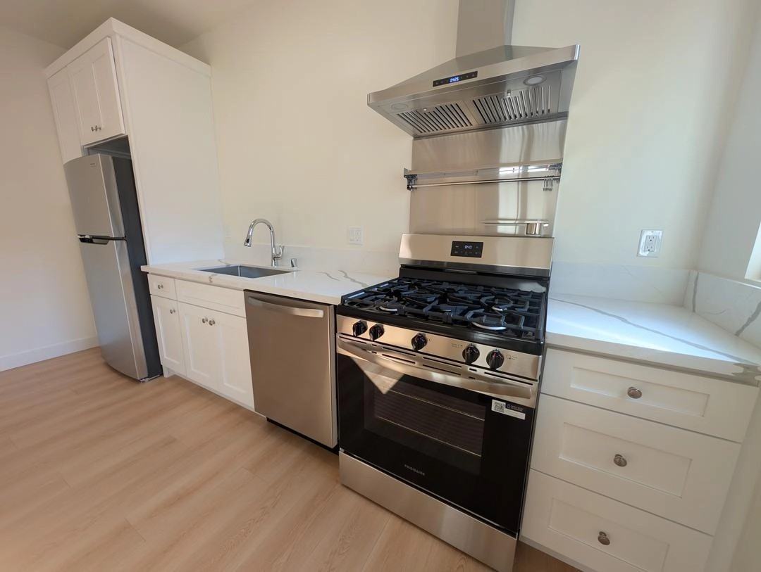 133 N Reno St - Photo 7 of 50