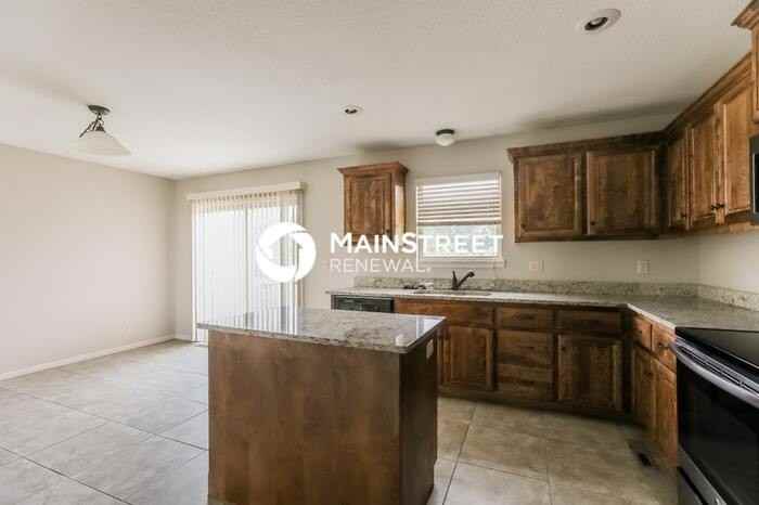 410 Golfview Dr - Photo 4 of 16