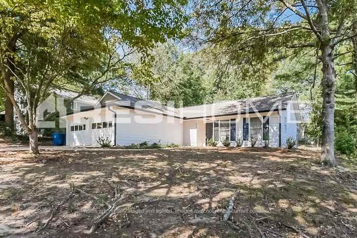 2010 Darrel Ln - Photo 2 of 19