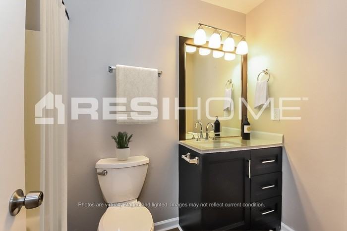 2010 Darrel Ln - Photo 4 of 19
