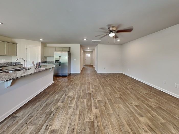926 Citation St - Photo 5 of 21