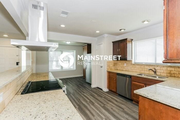 2401 Cypress Dr - Photo 6 of 16