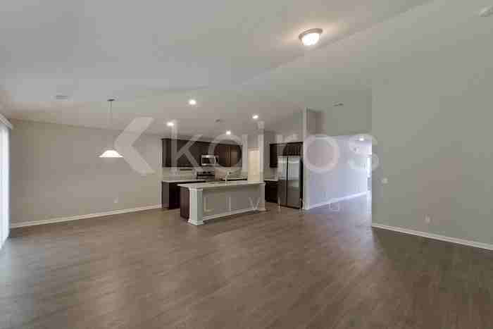 114 Bluff Rd - Photo 4 of 21