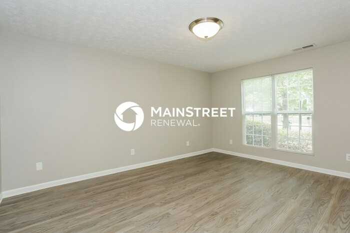 3323 Waldrop Trl - Photo 4 of 17