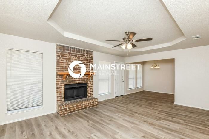 101 Liesa St - Photo 2 of 15