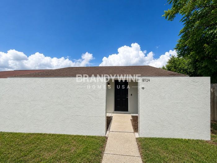 8524 Pinehurst Dr - Photo 2 of 22