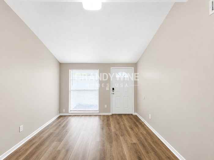 8524 Pinehurst Dr - Photo 5 of 22