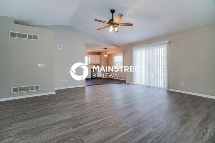9010 Trinity Cir - Photo 2 of 17