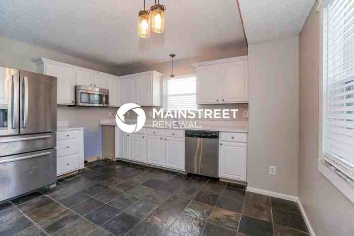 9010 Trinity Cir - Photo 6 of 17