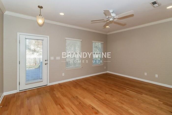 11511 Mcdunkeld Dr - Photo 7 of 23