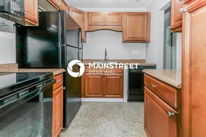 3153 Se Banyan St - Photo 6 of 15