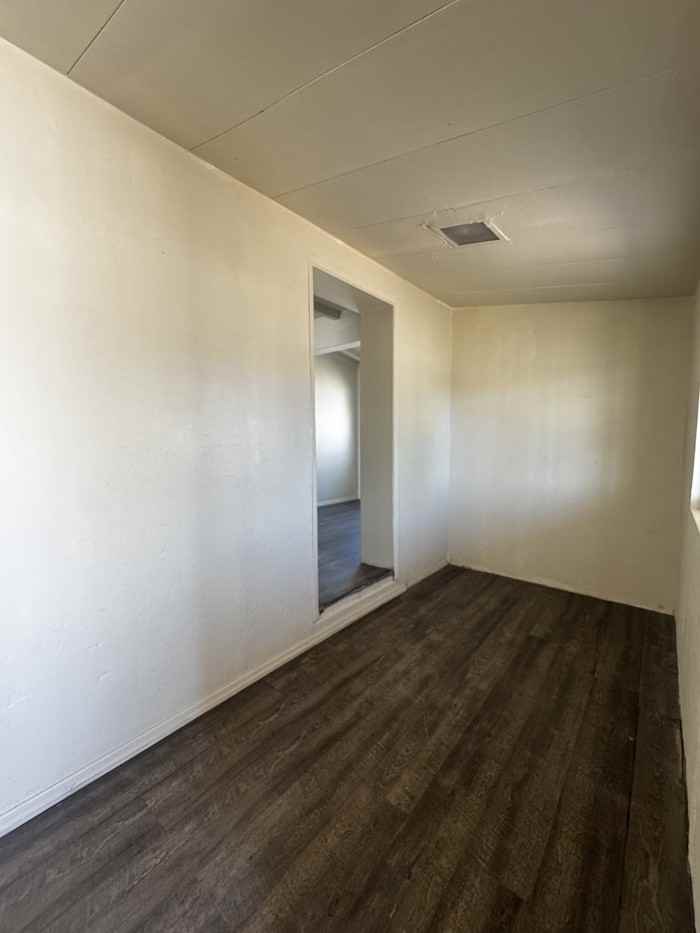 376 W Columbia St - Photo 6 of 21