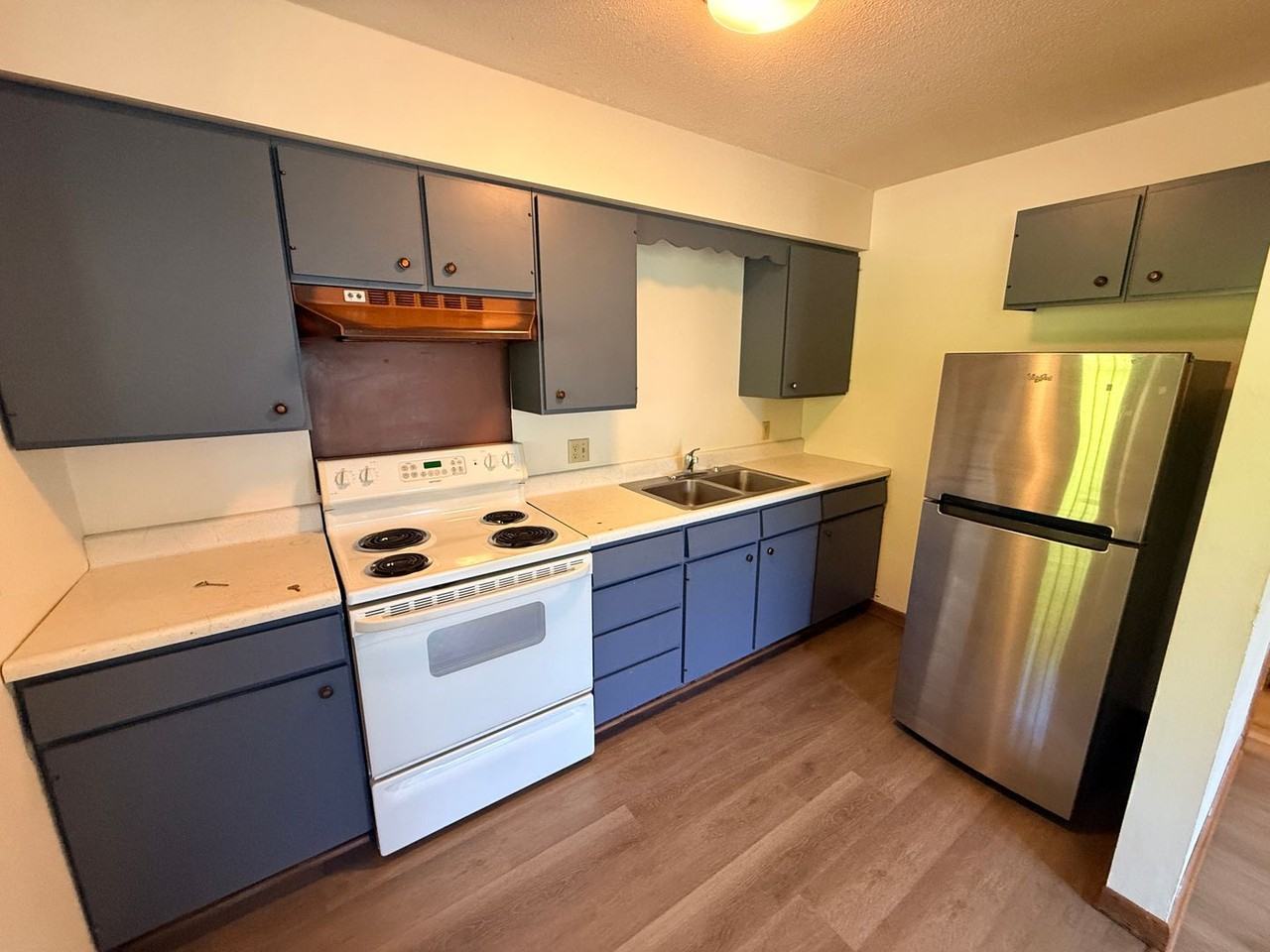 Elm Drive Apartments - Photo 7 of 10