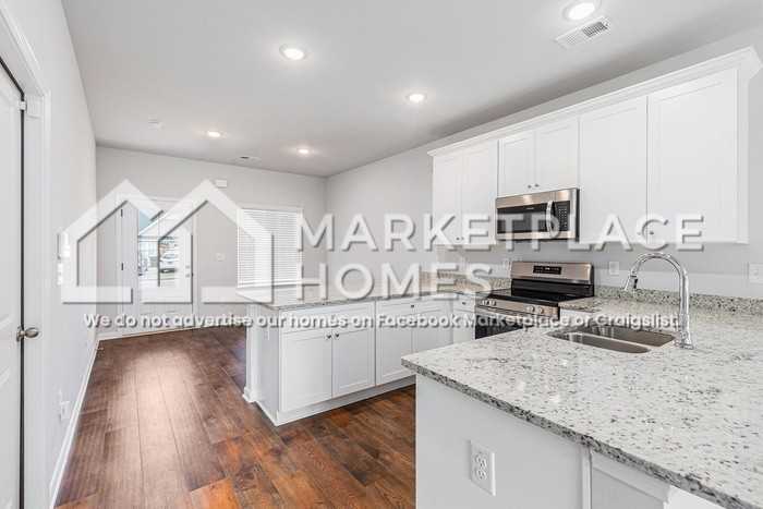 1912 School House Ln - Photo 7 of 23