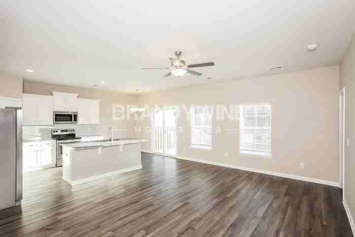 519 Glenmanor Dr - Photo 7 of 33