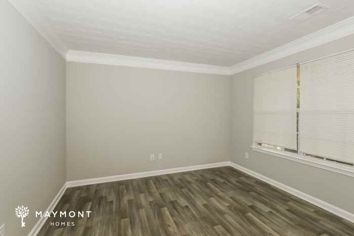12206 Stillman Ct - Photo 5 of 13
