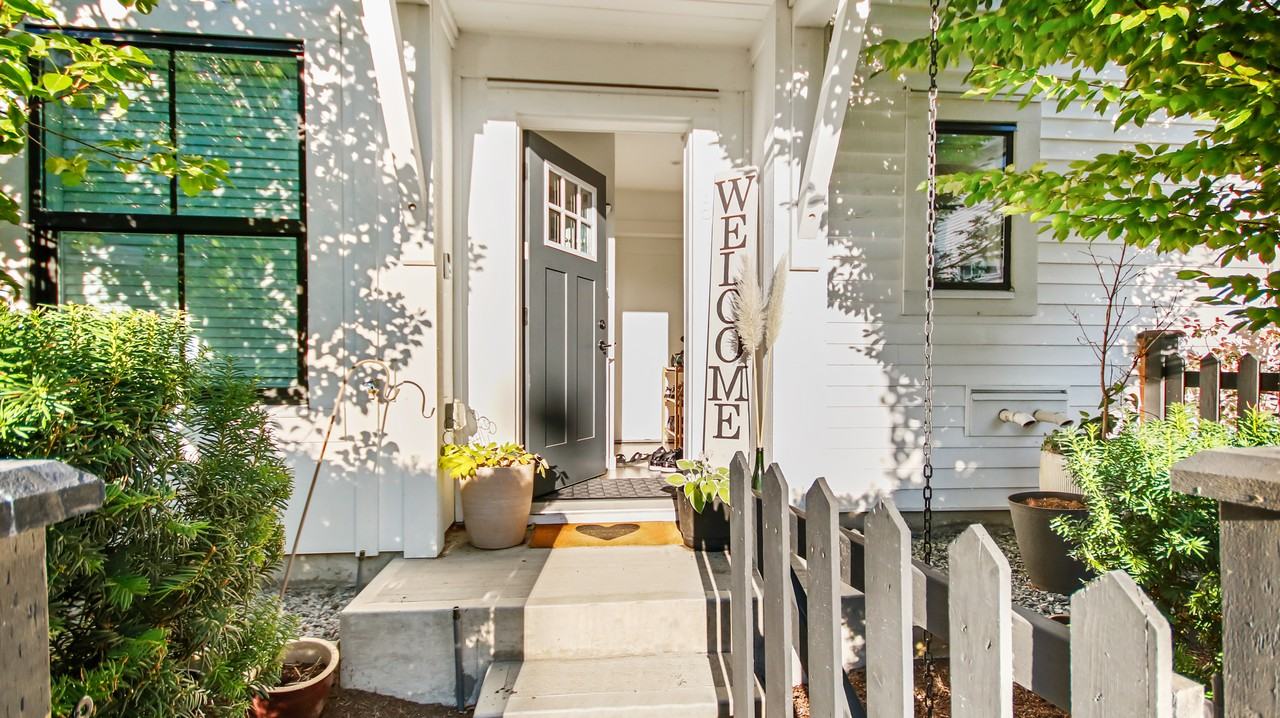 5945 176A Street - Photo 17