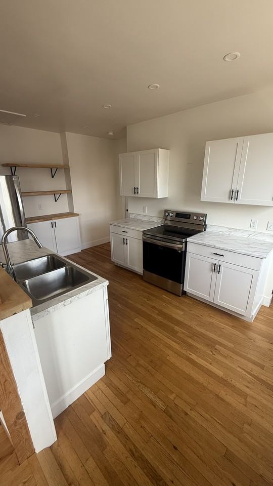 106 Main St W #3 - Photo 7 of 15