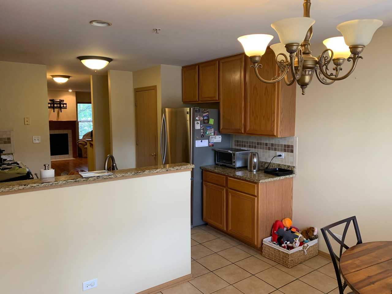 1170 Shorewood Ct #NONE - Photo 3 of 21