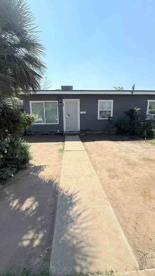 3336 E Terrace Ave #NA - Photo 4 of 12