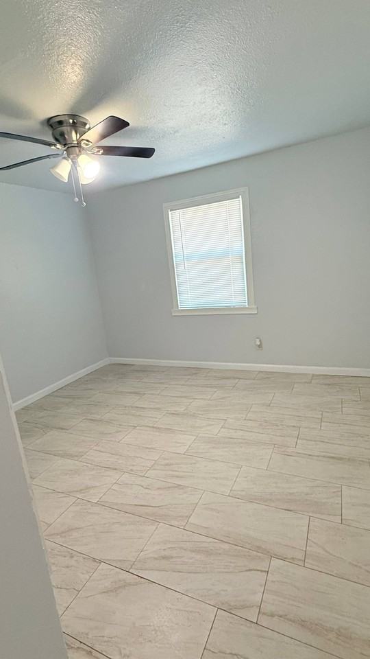 3336 E Terrace Ave #NA - Photo 6 of 12