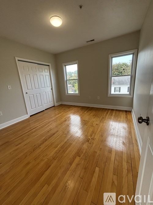 119 Heywood St #1 - Photo 5 of 8