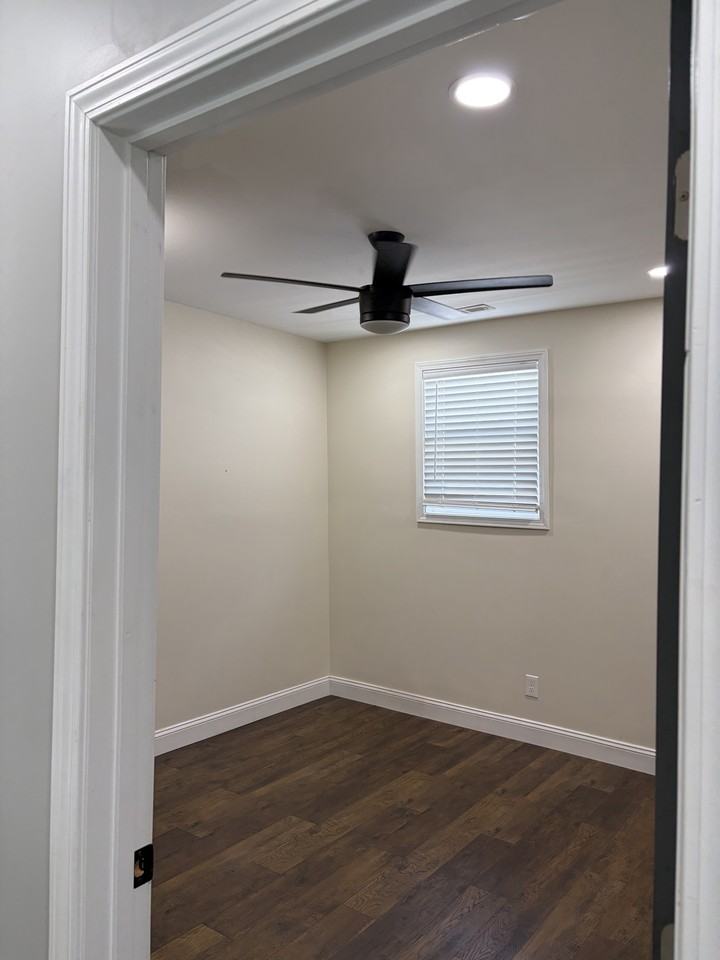 1016 Mary St #NA - Photo 6 of 16