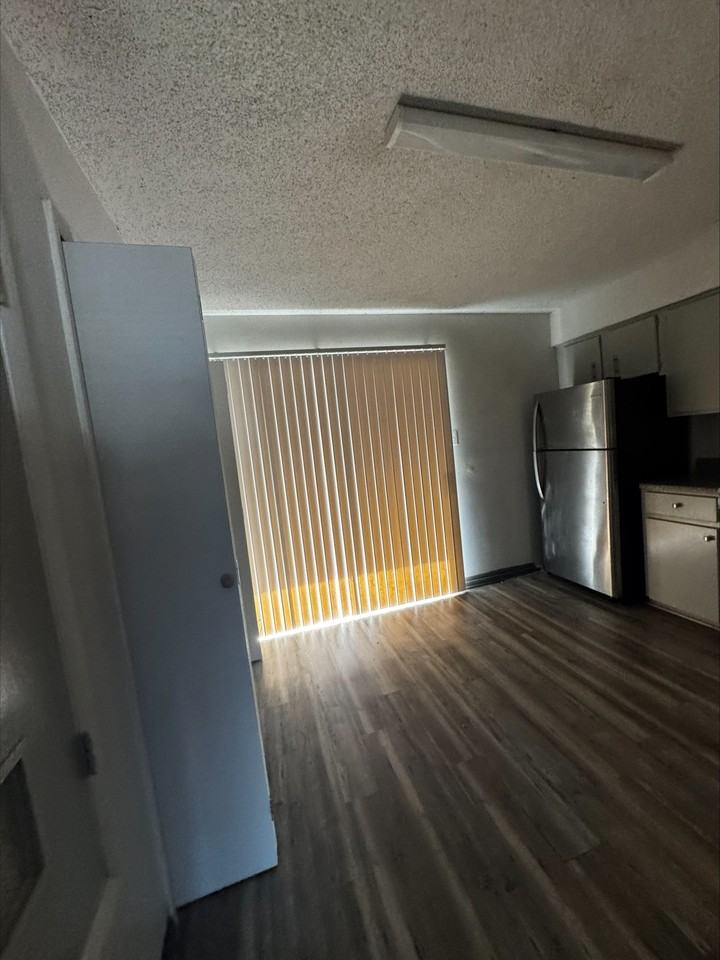 18 Fra Mar Dr #C - Photo 2 of 9