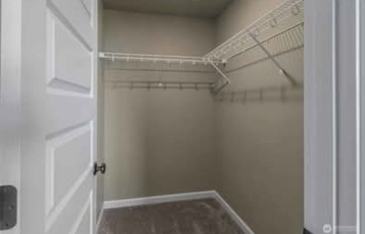737 J St Ne #NA - Photo 2 of 20