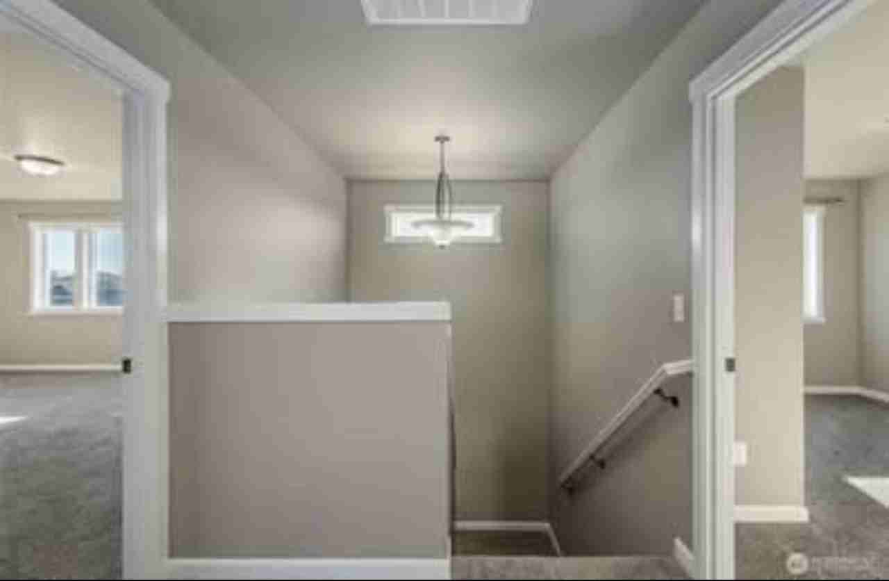 737 J St Ne #NA - Photo 3 of 20