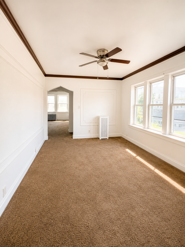 7946 S Honore St #3 - Photo 5 of 9