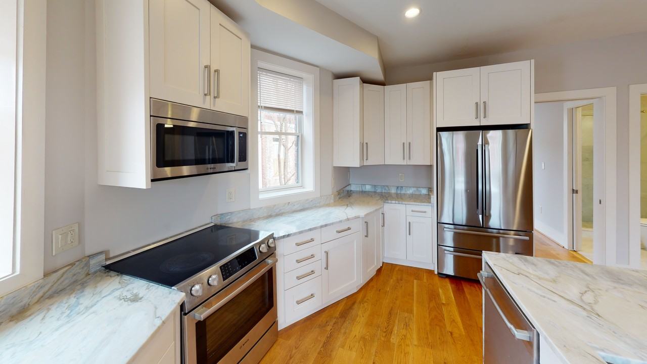 2825 Sherman Ave Nw #2A - Photo 4 of 13