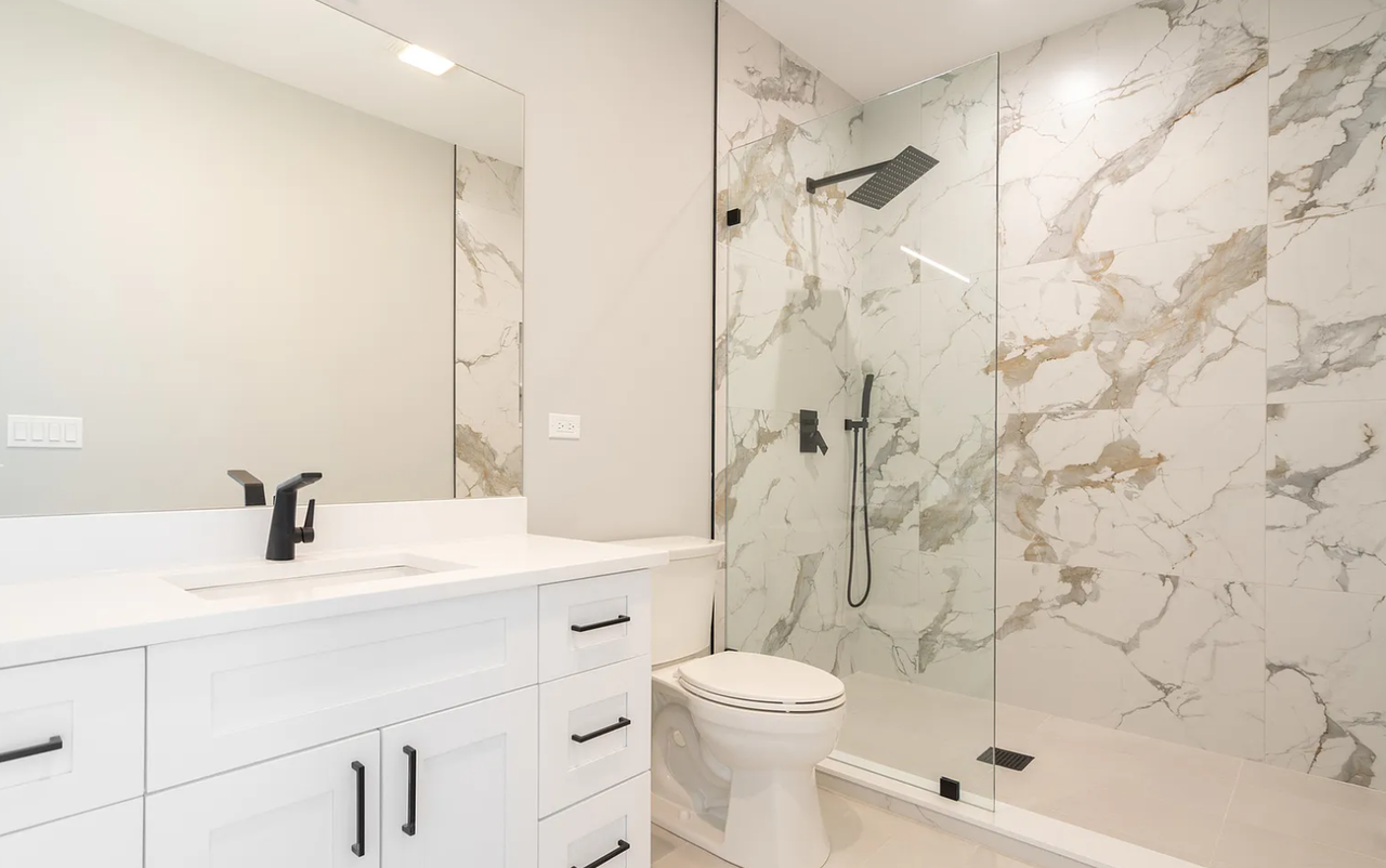 6853 W Belmont Ave #3 - Photo 4 of 25