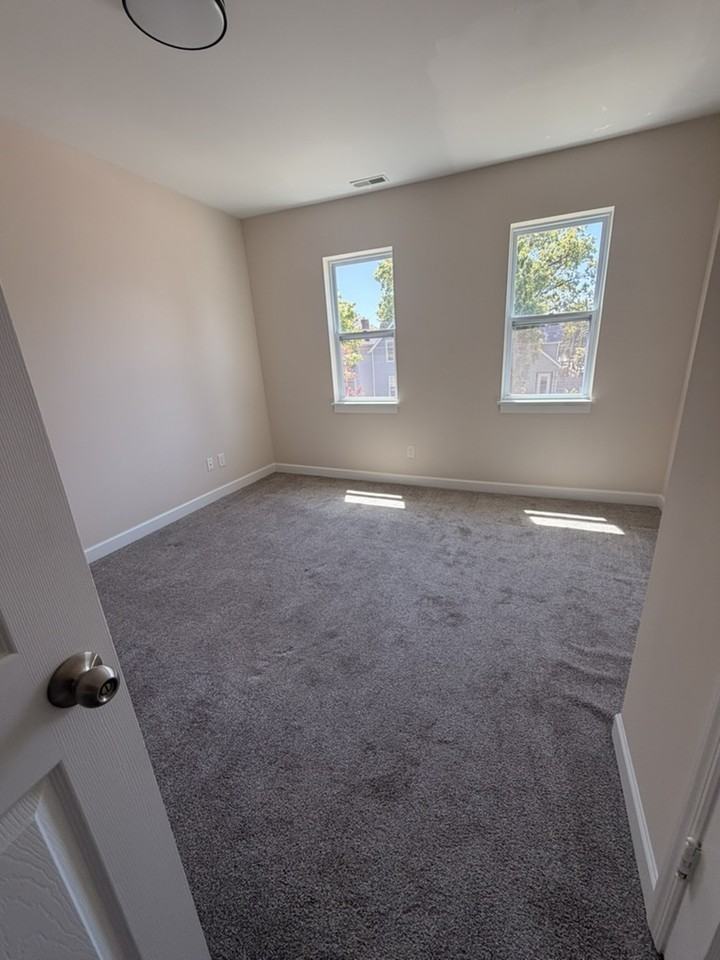 368 E Morrill Ave #368 - Photo 5 of 11
