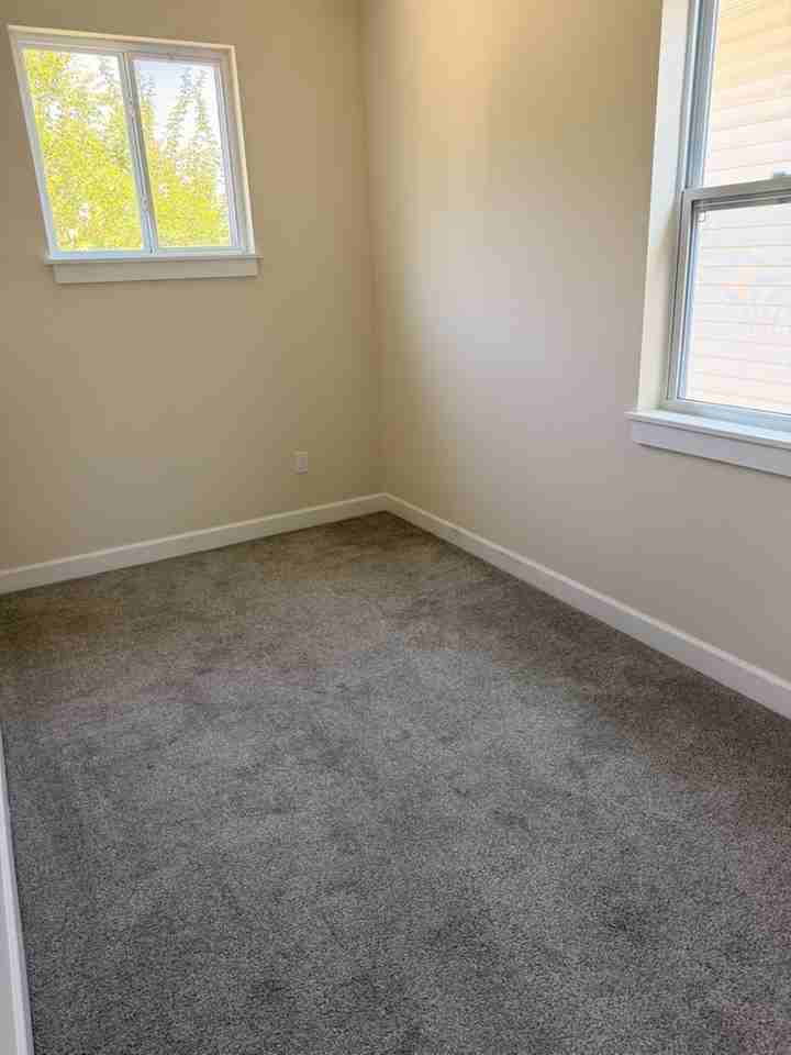 368 E Morrill Ave #368 - Photo 7 of 11