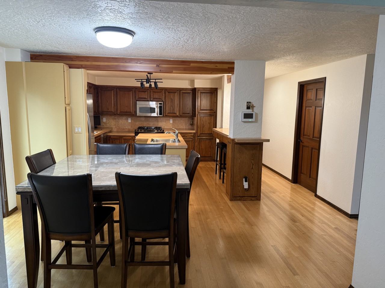 3812 Ash Ave Se #NA - Photo 4 of 14