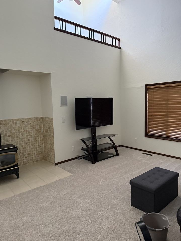 3812 Ash Ave Se #NA - Photo 2 of 14