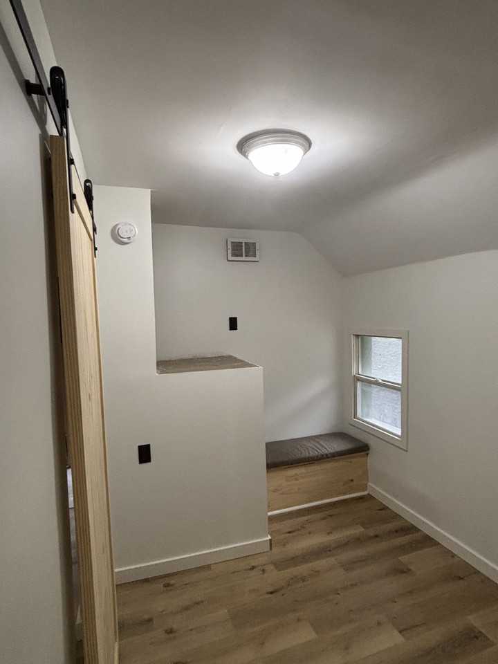 231 E Lincoln Ave #2 - Photo 7 of 21