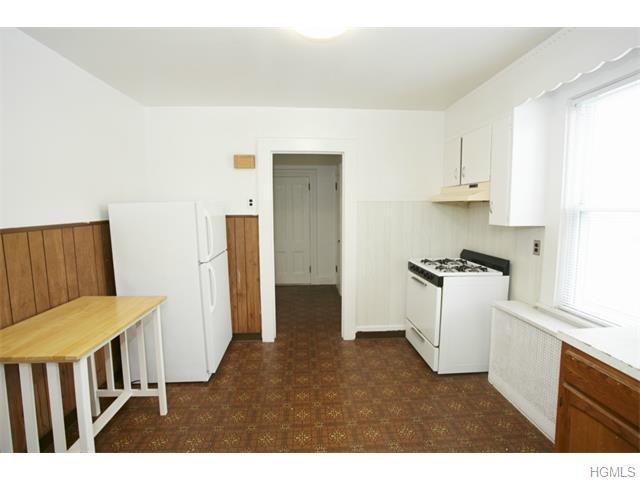 51 3rd St #2 - Photo 3 of 15