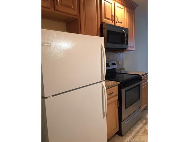 154 Foxwood Close #154 - Photo 2 of 20